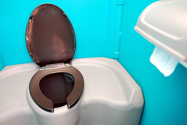 Best Portable restroom solutions  in Pleasanton, KS